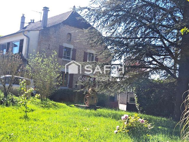 Vente Maison 8 pièces 204 m2 Bletterans