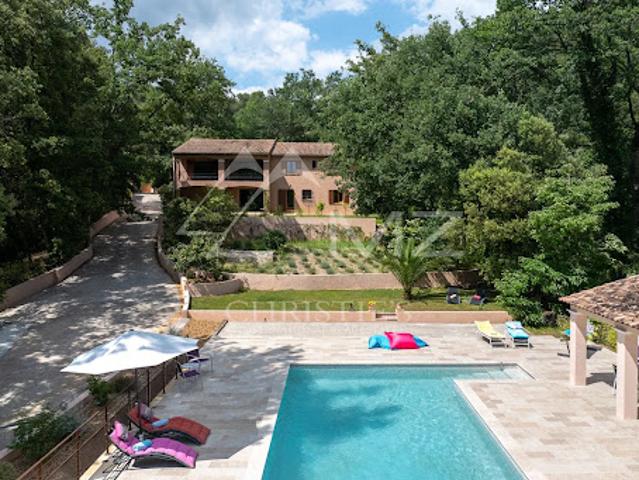 Vente Maison 8 pièces 204 m2 Fayence