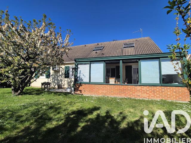 Vente Maison 8 pièces 204 m2 Saint Germain lès Corbeil