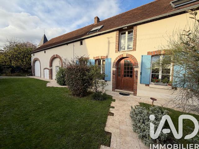 Vente Maison 8 pièces 205 m2 Montholon