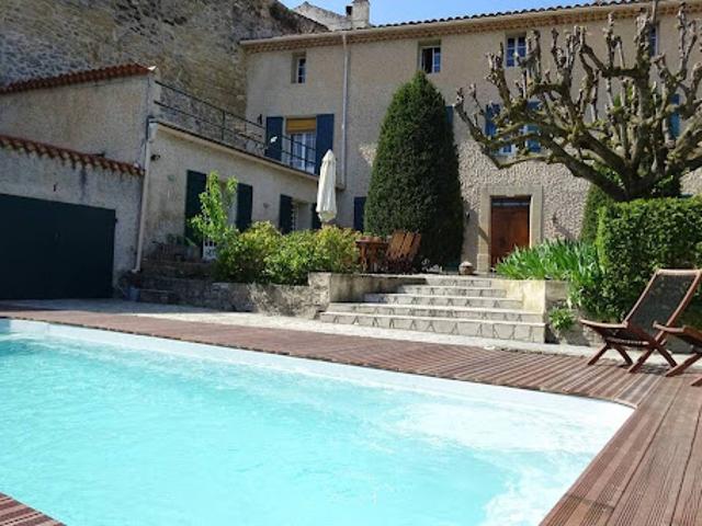 Vente Maison 8 pièces 205 m2 Mormoiron