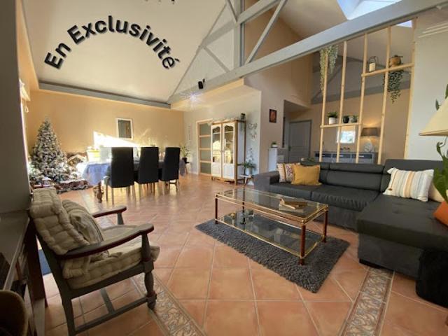 Vente Maison 8 pièces 205 m2 Saint Nolff