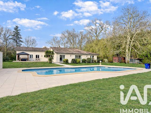 Vente Maison 8 pièces 206 m2 Castelnau de Médoc