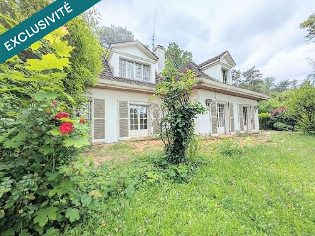 Vente Maison 8 pièces 206 m2 Lons le Saunier
