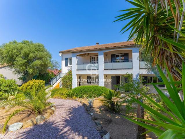 Vente Maison 8 pièces 208 m2 Monticello