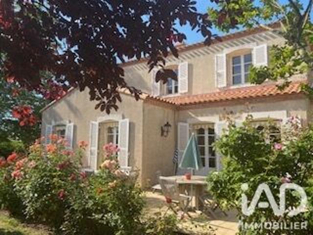 Vente Maison 8 pièces 208 m2 Bouin