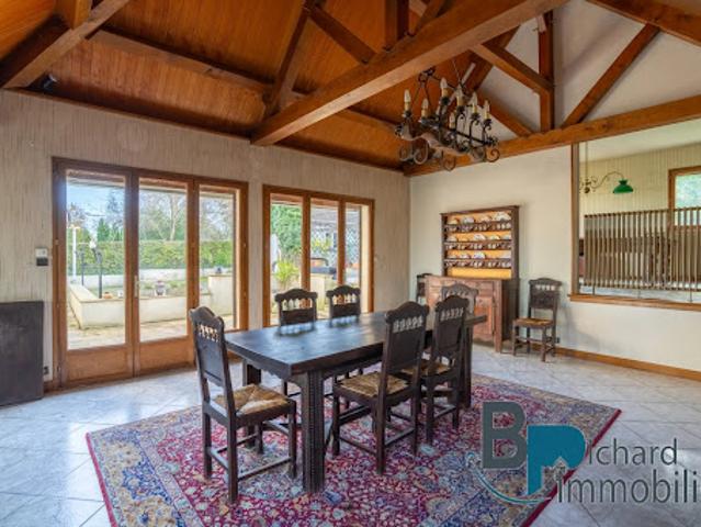 Vente Maison 8 pièces 208 m2 Laon