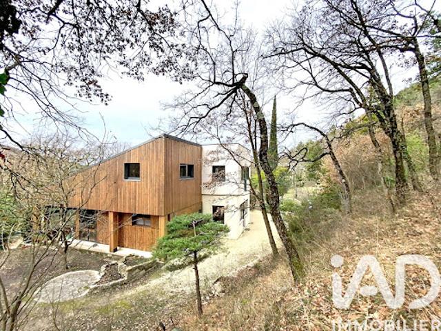 Vente Maison 8 pièces 208 m2 Le Poët Laval