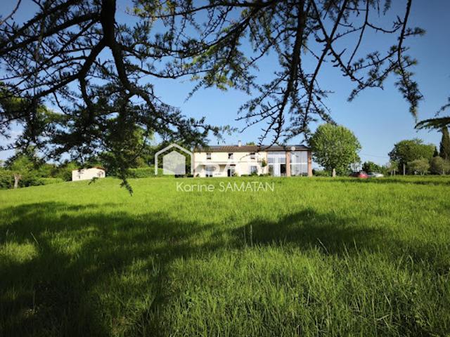 Vente Maison 8 pièces 208 m2 Pechbonnieu
