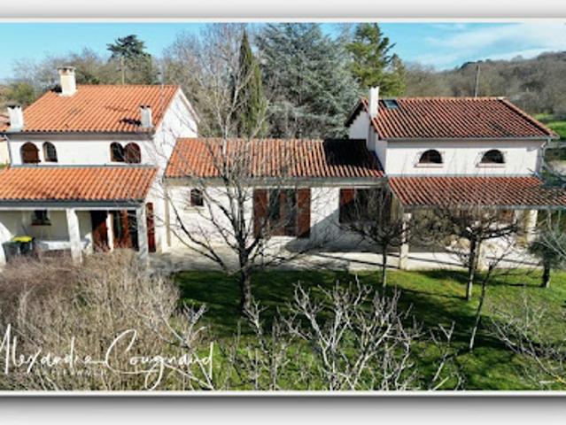 Vente Maison 8 pièces 208 m2 Saix