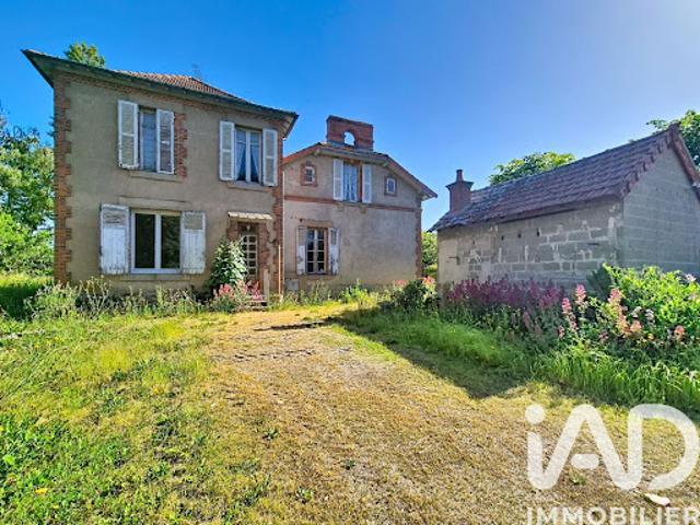 Vente Maison 8 pièces 209 m2 Montbeugny