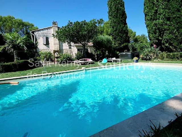 Vente Maison 8 pièces 209 m2 Boulbon