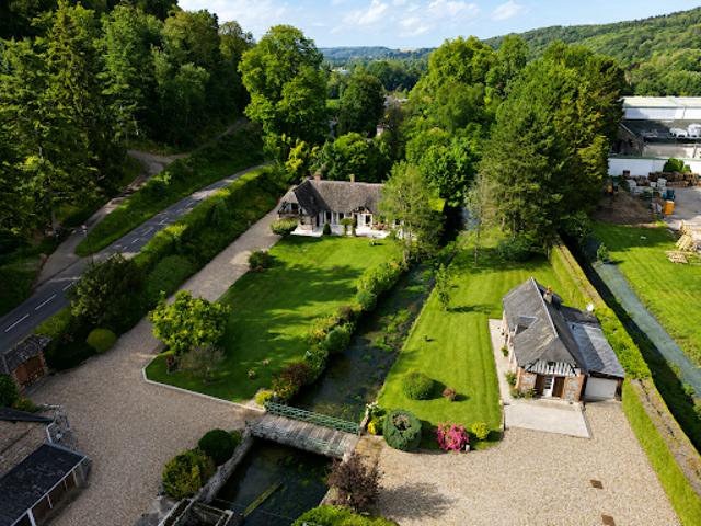 Vente Maison 8 pièces 209 m2 Cany Barville