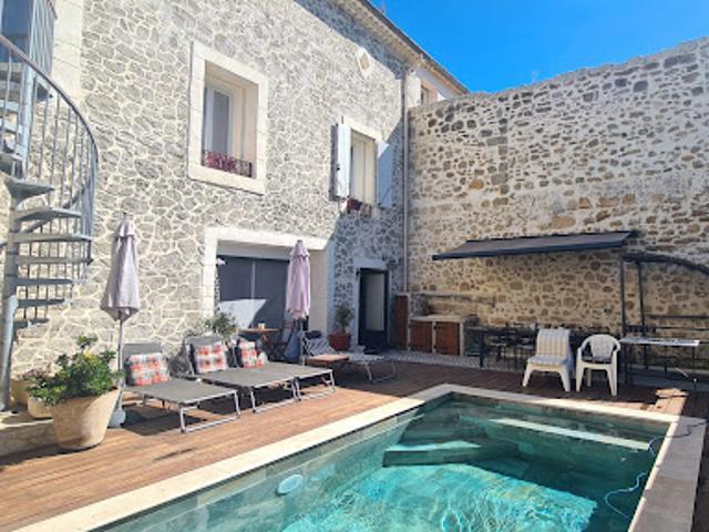 Vente Maison 8 pièces 209 m2 Le Pouget