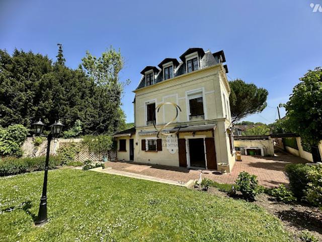 Vente Maison 8 pièces 200 m2 Montlignon