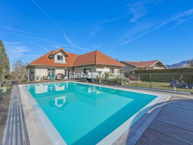 Vente Maison 8 pièces 200 m2 Amancy
