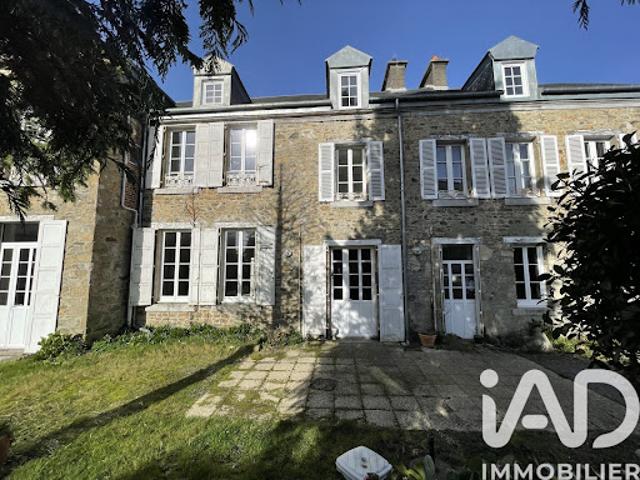 Vente Maison 8 pièces 200 m2 Coutances