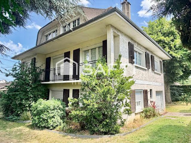 Vente Maison 8 pièces 200 m2 Domont