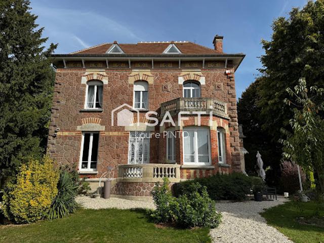 Vente Maison 8 pièces 200 m2 Dontrien