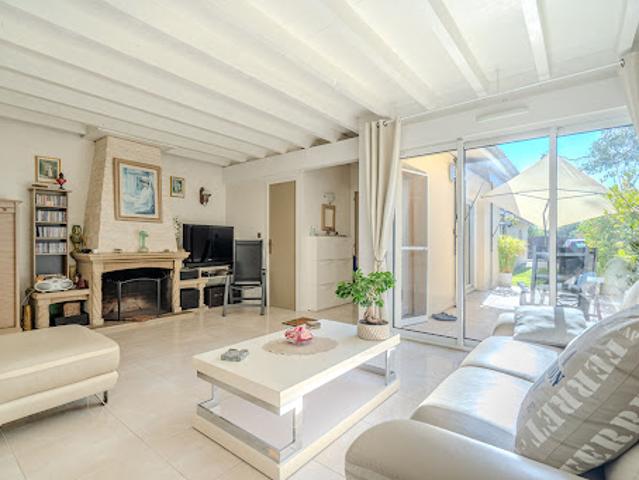 Vente Maison 8 pièces 200 m2 Floirac