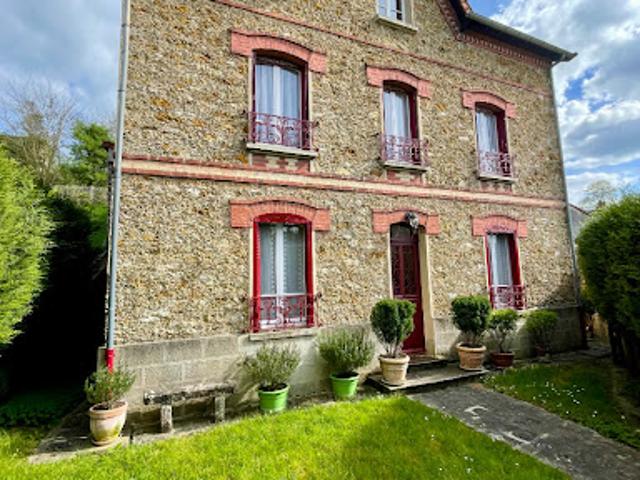 Vente Maison 8 pièces 200 m2 La Ferté sous Jouarre