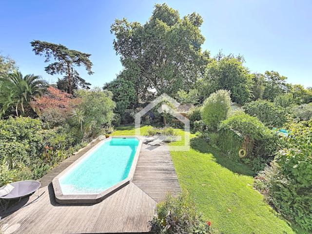 Vente Maison 8 pièces 200 m2 Le Bouscat