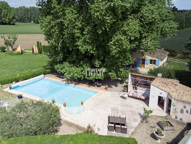 Vente Mas 8 pièces 200 m2 Le Thor