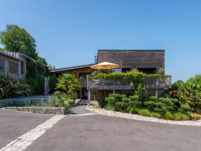 Vente Maison 8 pièces 200 m2 Pont l'eveque