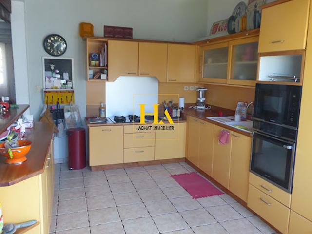 Vente Maison 8 pièces 200 m2 Saint Pierre