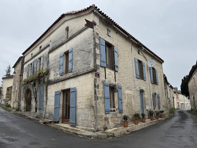 Vente Maison 8 pièces 168 m2 Salles Lavalette