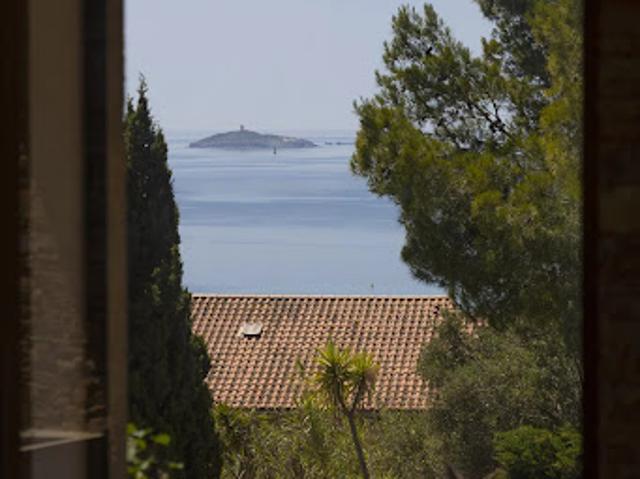 Vente Maison 8 pièces 200 m2 Six Fours les Plages