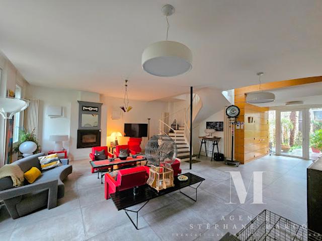 Vente Maison 8 pièces 201 m2 Rochefort