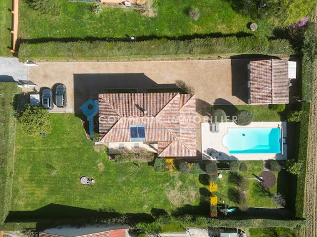 Vente Maison 8 pièces 201.6 m2 Saint Paul Cap de Joux