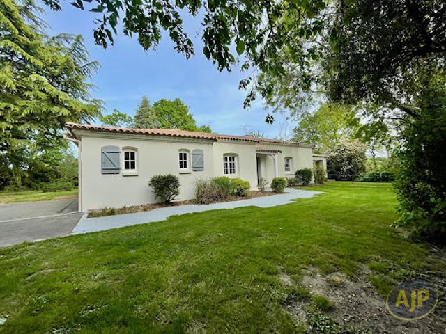 Vente Maison 8 pièces 202 m2 Aizenay