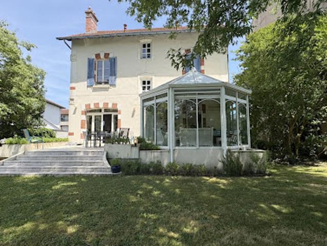 Vente Maison 8 pièces 202 m2 Dax