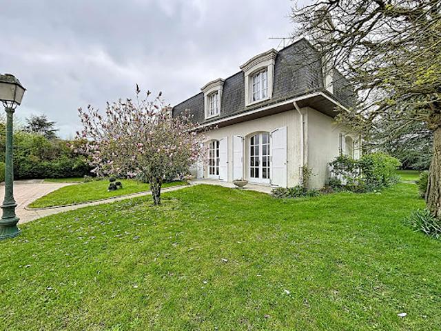 Vente Maison 8 pièces 202 m2 Pommerieux