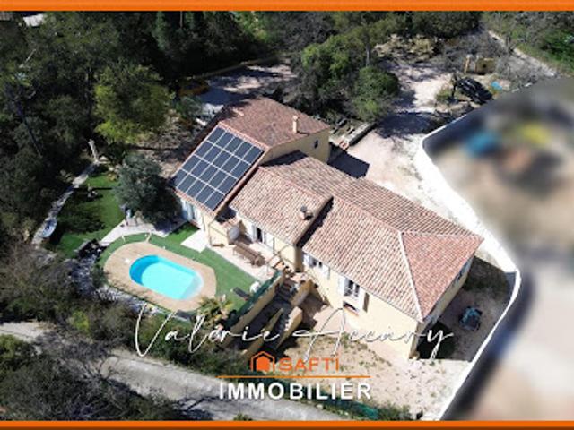 Vente Maison 8 pièces 202 m2 Rocbaron