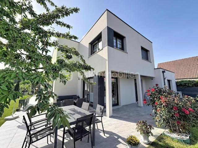 Vente Maison 8 pièces 203 m2 Caen