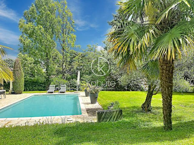 Vente Maison 8 pièces 203 m2 Collonges au Mont d'Or