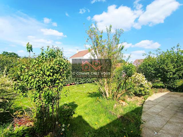 Vente Maison 8 pièces 203 m2 Férolles Attilly