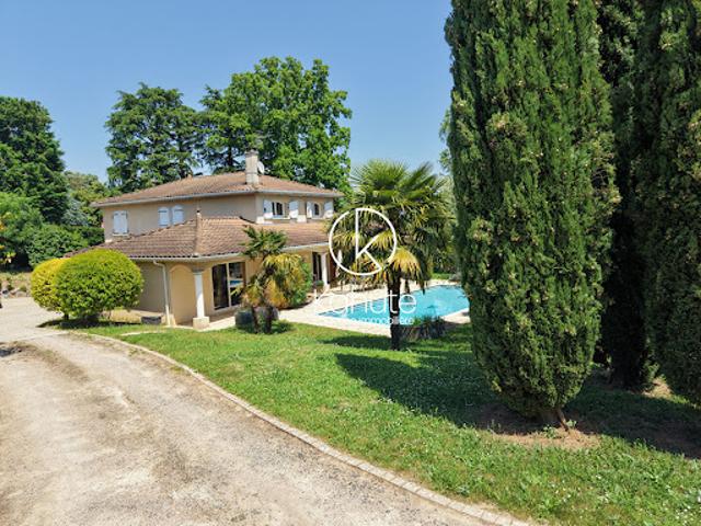 Vente Maison 8 pièces 203 m2 Saint Romain au Mont d'Or
