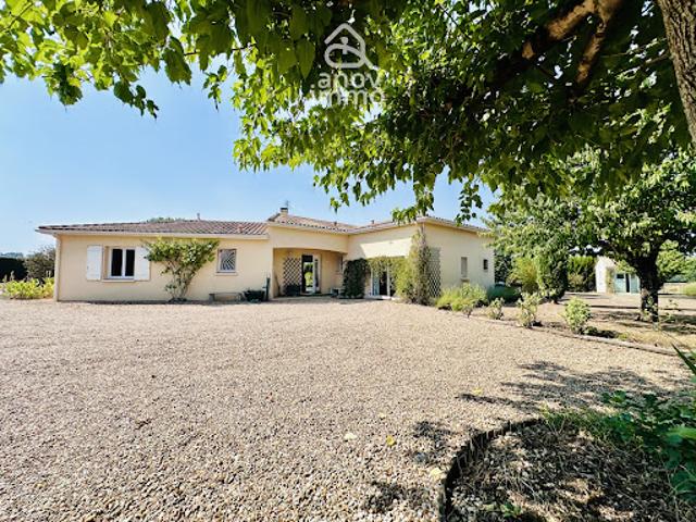 Vente Maison 9 pièces 203.92 m2 Garat