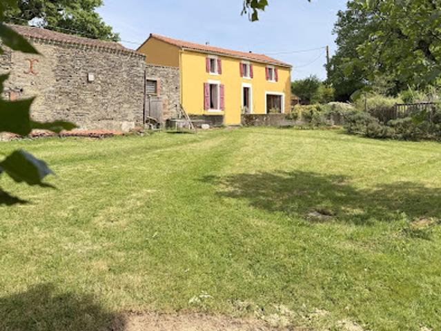 Vente Maison 8 pièces 214 m2 Breuil Barret