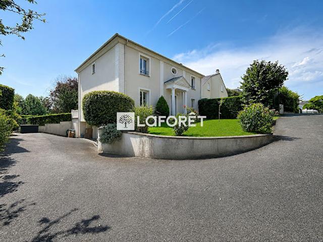 Vente Maison 8 pièces 214 m2 Chatou
