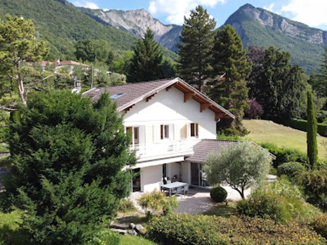 Vente Maison 8 pièces 214 m2 Saint Ismier