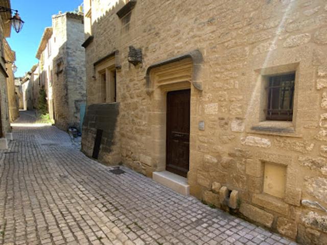 Vente Maison 8 pièces 215 m2 Uzès