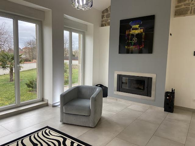 Vente Maison 8 pièces 216 m2 Montbrison