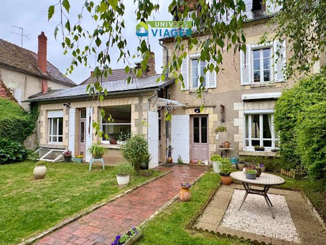 Vente Maison 8 pièces 217 m2 Donzy
