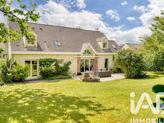 Vente Maison 8 pièces 217 m2 Forges les Bains