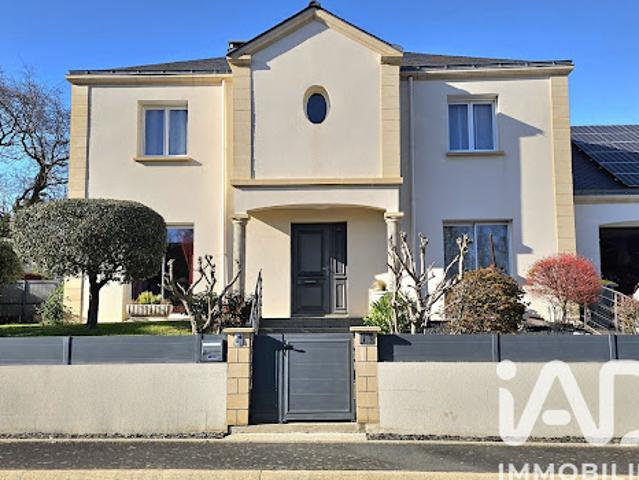 Vente Maison 8 pièces 218 m2 Grandchamps des Fontaines